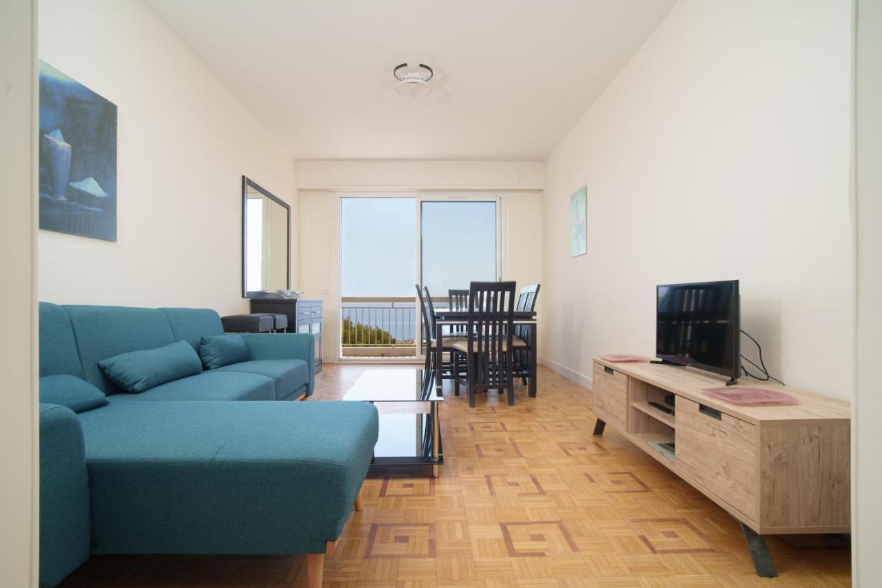 Appartement Superbe De 3 Pièces Rénové Avec Vue *